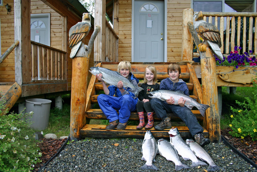 Happy Kids With Alaska Salmon On Kenai River 1000